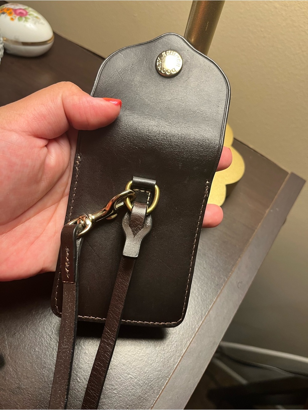 Dooney & Bourke Dark Brown Leather land yard Like new - Picture 4 of 7